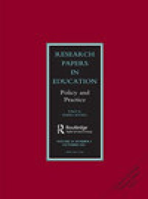 Research Papers In Education雜志